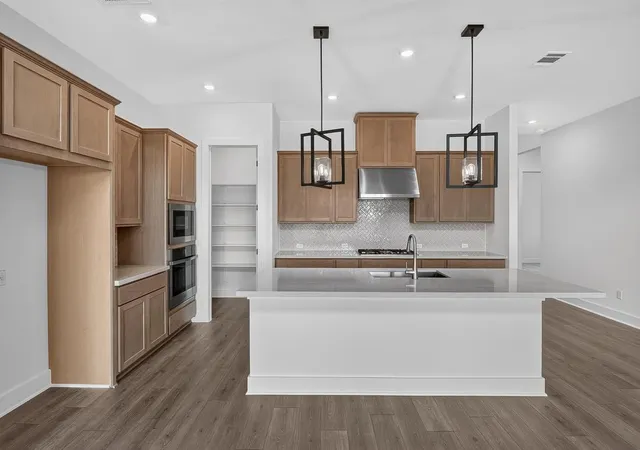 Photo 4 of Single family home for sale at 105 Borrego Bnd, Liberty Hill, TX 78642 | MLS# 8674514 | Listing updated on 2026-10-04