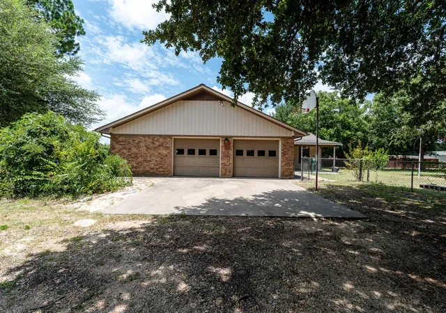 3rd image of 531 Sierra Dr, Rockdale, TX 76567 | MLS# 7748649