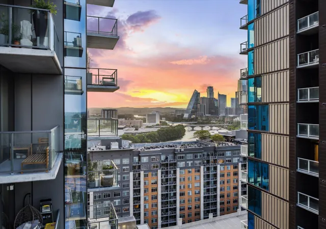 2nd image of 44 East Ave #1607, Austin, TX 78701 | MLS# 1355306