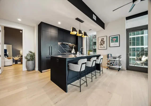 5th image of 44 East Ave #1607, Austin, TX 78701 | MLS# 1355306
