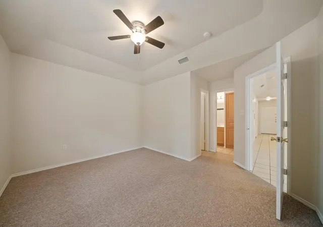 Listing Photo 5 - Condo for sale in building located at 236 Rosalie Dr, New Braunfels, TX 78130