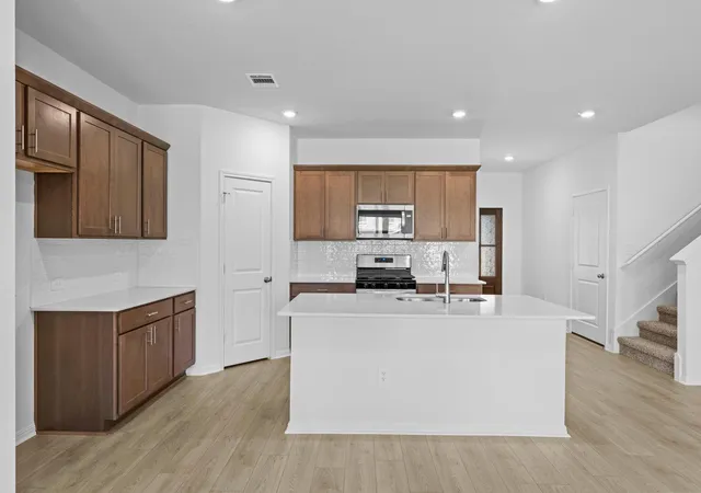 Photo 4 of Single family home for sale at 1813 Dandy Brush Dr, Leander, TX 78641 | MLS# 2343028 | Listing updated on 2026-10-09