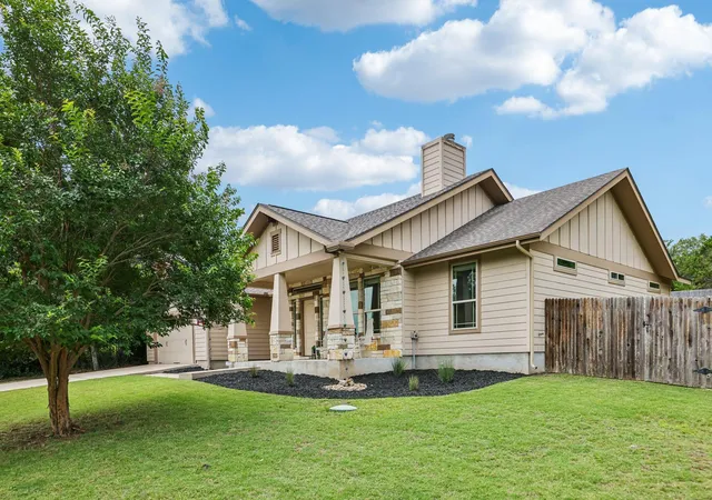 Homes for sale in Spicewood, TX | 1058 Daviot Dr, Spicewood, TX 78669 | MLS# 2844203