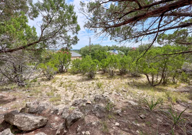 5th image of 20801 Leaning Oak Dr, Lago Vista, TX 78645 | MLS# 7627132