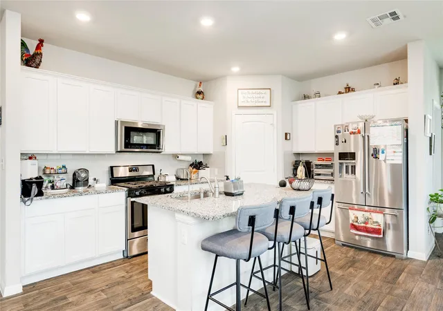 Photo 3 of Single family home for sale at 713 Bluffview Dr, Bastrop, TX 78602 | MLS# 1823436 | Listing updated on 2026-10-11