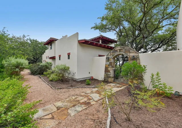 Homes for sale in Marble Falls, TX | 25317 Singleton Bend East Rd, Marble Falls, TX 78654 | MLS# 9519502
