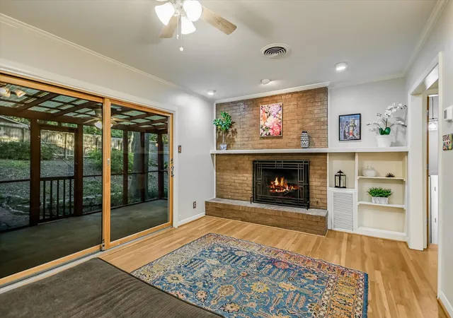 5th image of 1113 Bluebonnet Ln, Austin, TX 78704 | MLS# 2075799