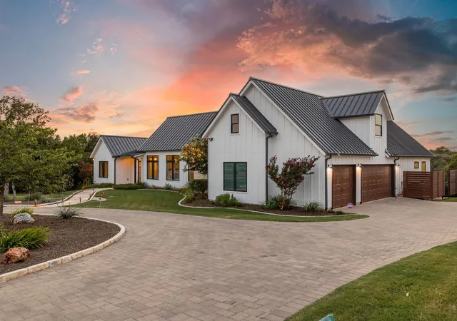 1st image of 200 Maravilla Bluff Ln, Georgetown, TX 78628 | MLS# 1109311