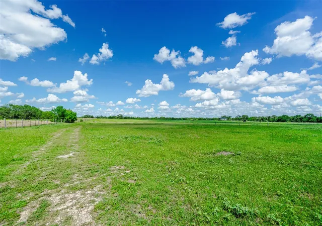 Photo 3 of House for sale at 3109 Tenney Crk Rd, Luling, TX 78648 | MLS# 3771067 | Listing updated on 2026-09-02