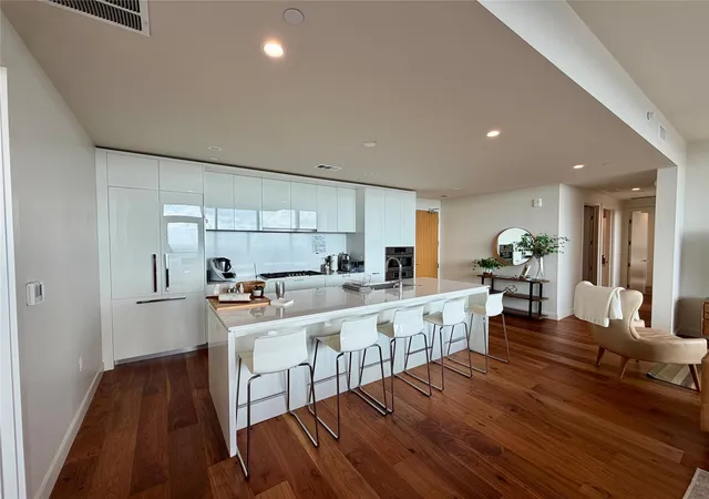 Photo 2 of Condo for sale at 44 East Ave #4305, Austin, TX 78701 | MLS# 4245604 | Listing updated on 2026-09-30