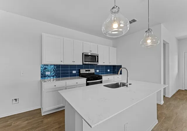 Photo 4 of Single family home for sale at 110 Belton Dr, Kyle, TX 78640 | MLS# 9776627 | Listing updated on 2026-07-28