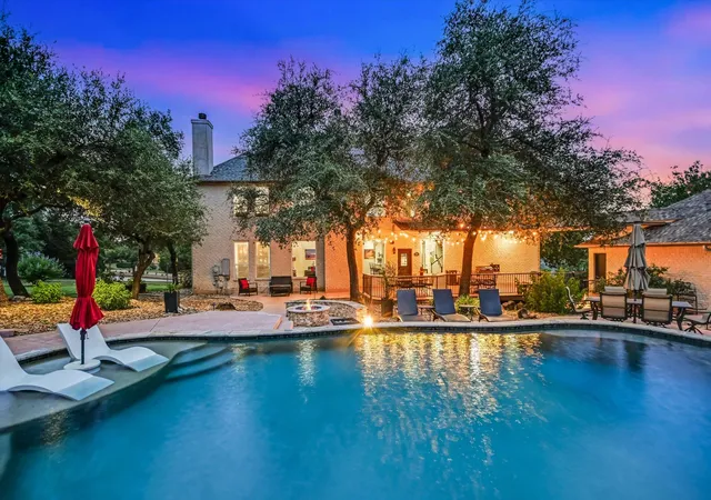 2nd image of 8802 Westminster Gln, Austin, TX 78730 | MLS# 7684204