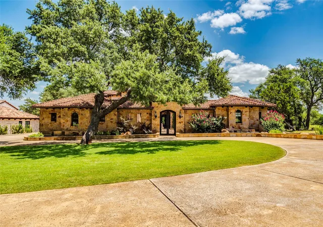 Homes for sale in Horseshoe Bay, TX | 166 Encantada, Horseshoe Bay, TX 78657 | MLS# 5185343