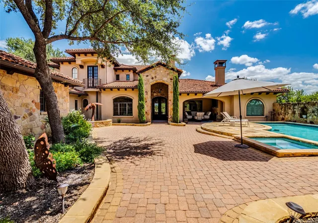 Homes for sale in Horseshoe Bay, TX | 166 Encantada, Horseshoe Bay, TX 78657 | MLS# 5185343