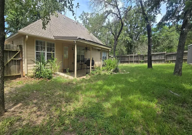 2nd image of 702 Ortega St, Rockdale, TX 76567 | MLS# 6247593
