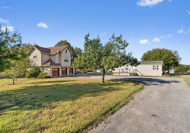 3rd image of 1092 Fm 3000, Elgin, TX 78621 | MLS# 5652736