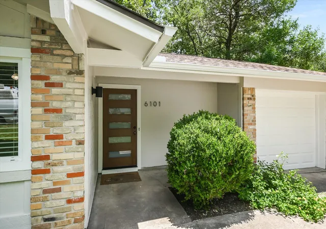 Photo 3 of Single family home for sale at 6101 Idlewood Cv, Austin, TX 78745 | MLS# 9982458 | Listing updated on 2026-09-03