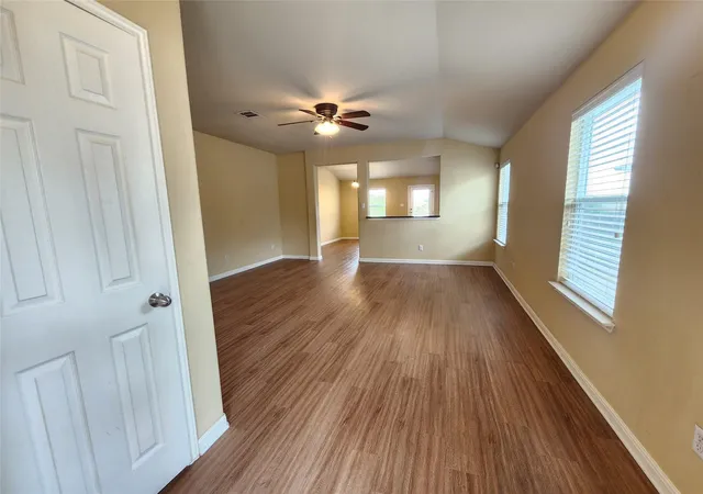 Photo 2 of Single family home for sale at 107 Lavaca Loop, Hutto, TX 78634 | MLS# 8063509 | Listing updated on 2026-08-31