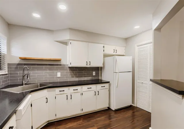 4th image of 901 S Mays St, Round Rock, TX 78664
