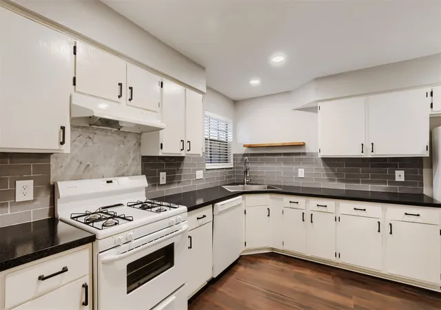 5th image of 901 S Mays St, Round Rock, TX 78664