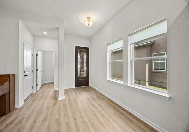 Photo 3 of Single family home for sale at 117 Monterey Oak Trl, Georgetown, TX 78628 | MLS# 7733317 | Listing updated on 2026-08-13