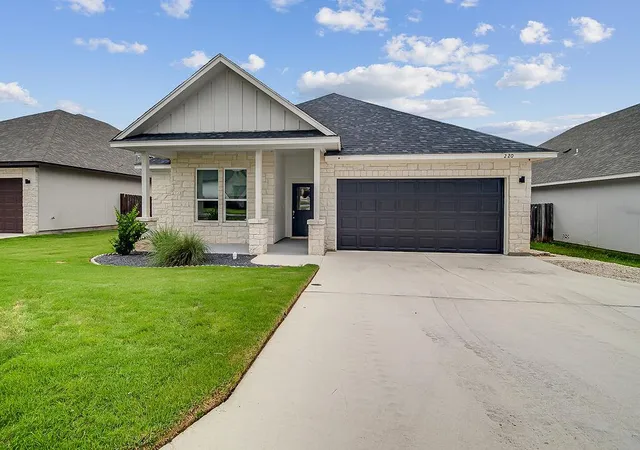 1st image of 220 Riley Ln, Fredericksburg, TX 78624 | MLS# 6776724