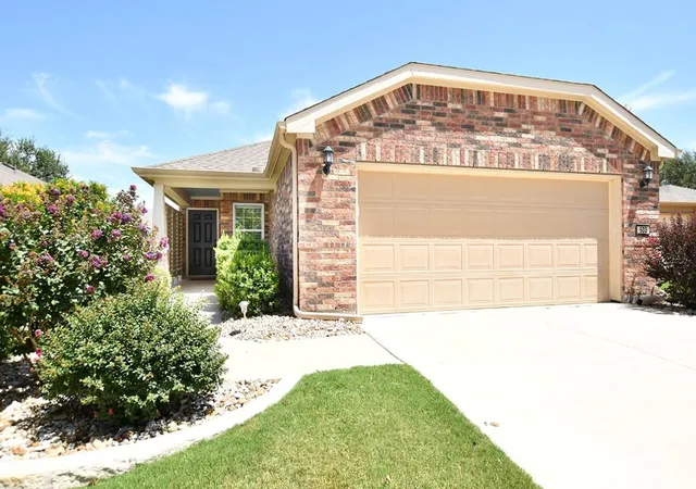 Photo 2 of Sale Pending at 603 Chambers Creek Ct, Georgetown, TX 78633 | MLS# 2385961 | Listing updated on 2026-09-19