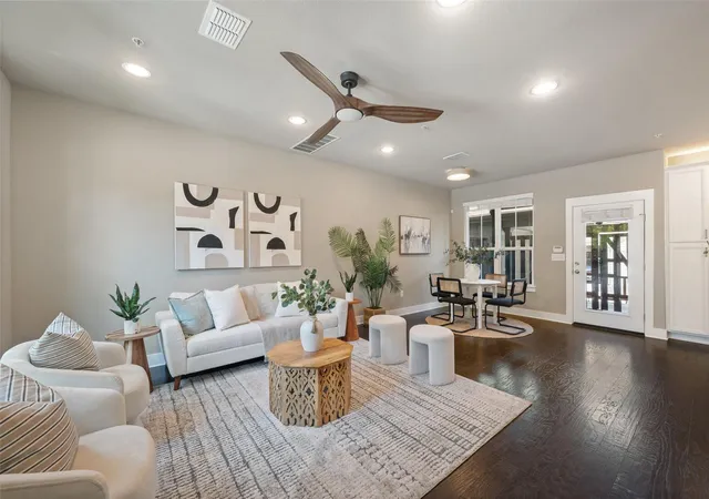 2nd image of 7704 Easy Wind Dr, Austin, TX 78757 | MLS# 5901136