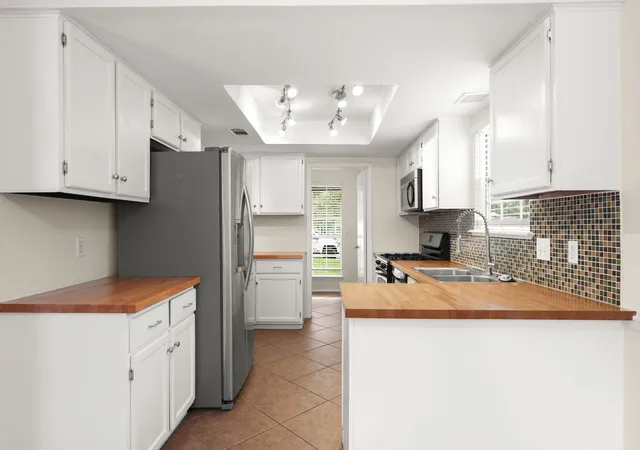 Photo 3 of Single family home for sale at 11709 Sterlinghill Dr, Austin, TX 78758 | MLS# 2821261 | Listing updated on 2026-09-05