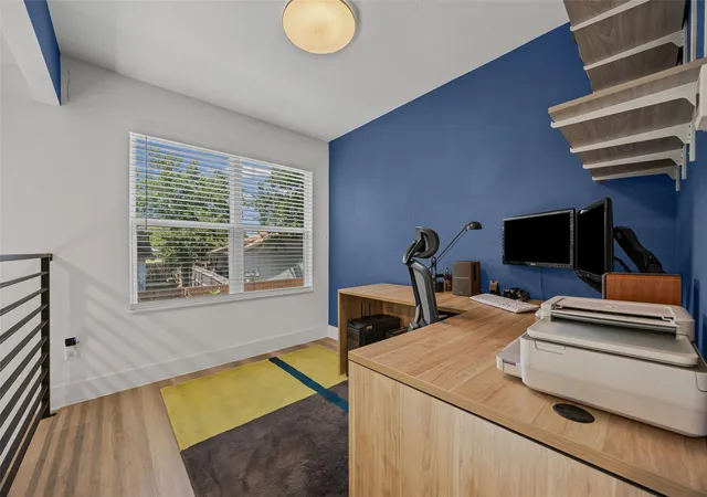 Listing Photo 4 - Condo for sale in building located at 1907 Albury Cv, Austin, TX 78758 - Unit #C
