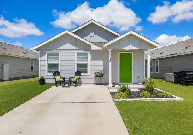 1st image of 129 Jack Browning Dr, Jarrell, TX 76537 | MLS# 7988306