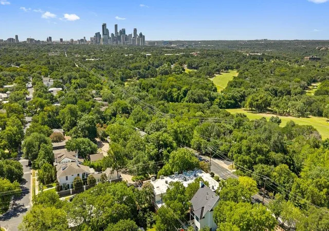 5th image of 3500 Enfield Rd #E, Austin, TX 78703 | MLS# 5205380