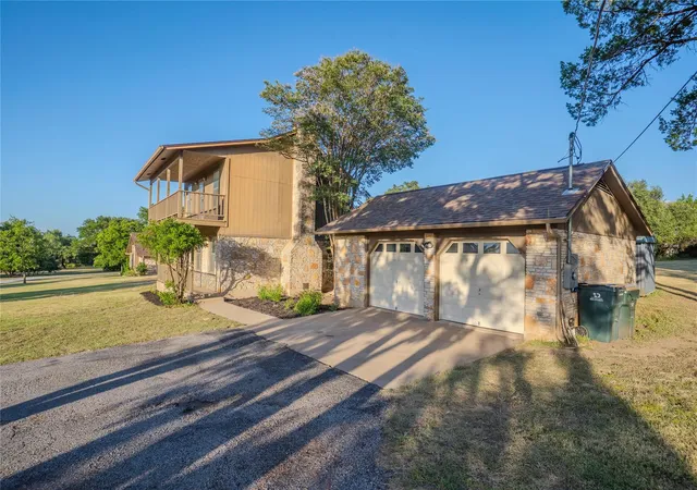 Photo 3 of Single family home for sale at 311 Harmony Ln, Georgetown, TX 78628 | MLS# 3564910 | Listing updated on 2026-10-28