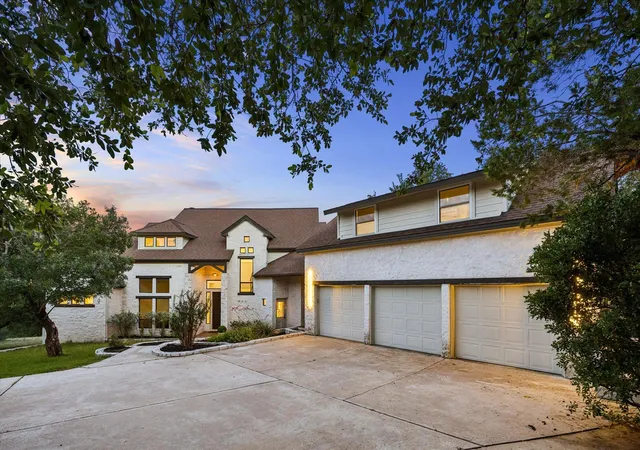 Homes for sale in Spicewood, TX | 3719 Bee Creek Rd, Spicewood, TX 78669 | MLS# 2447968
