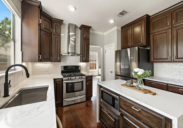 3rd image of 7116 Dagon Dr, Austin, TX 78754 | MLS# 4145509