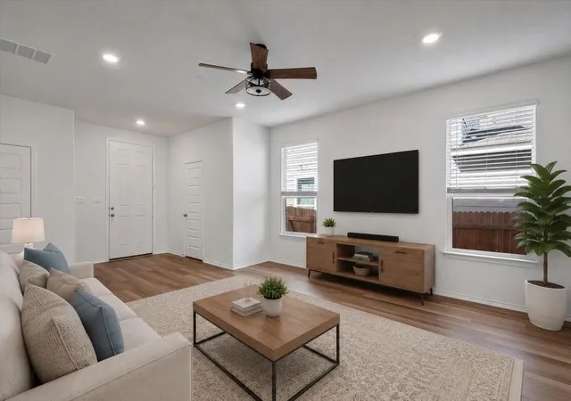Photo 3 of Single family home for sale at 1032 Santiam St, Georgetown, TX 78626 | MLS# 8105771 | Listing updated on 2026-08-26