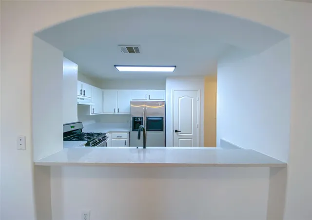 4th image of 5201 Bogey Ct, Austin, TX 78744 | MLS# 5090689