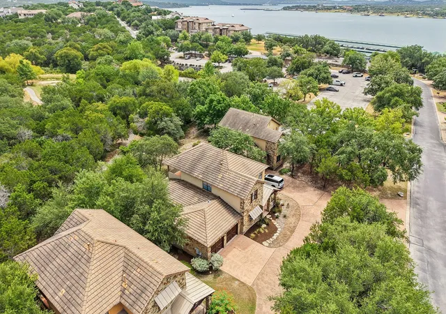 40th image of 6805 Lantern View Dr, Jonestown, TX 78645 | MLS# 8879196