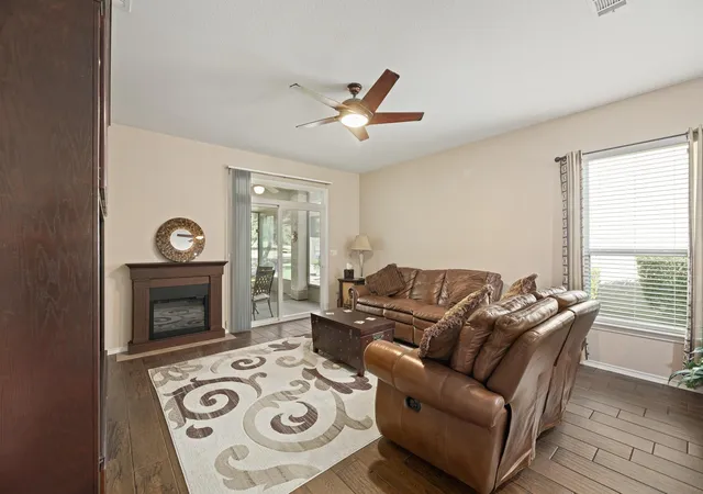 5th image of 605 Farm Hill Dr, Georgetown, TX 78633 | MLS# 8201037