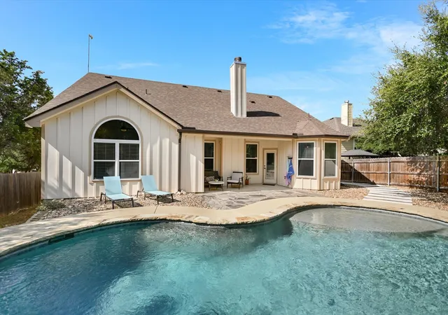Homes for sale in Wimberley, TX | 7 Redwood Cir, Wimberley, TX 78676 | MLS# 5684312