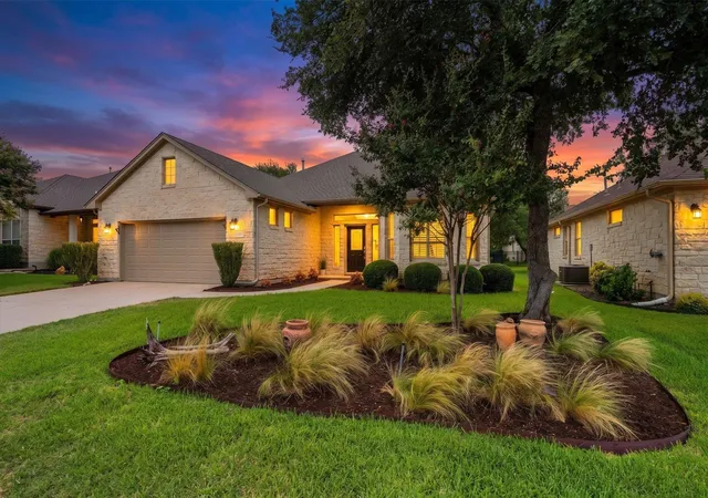 Photo 1 of Single family home for sale at 916 Heritage Oaks Bnd, Georgetown, TX 78633 | MLS# 1781507 | Listing updated on 2026-09-14