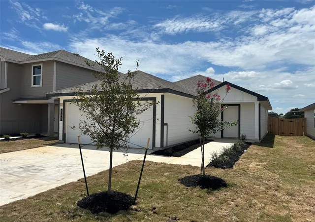 1st image of 117 Mullins Dr, Rockdale, TX 76567 | MLS# 8939884
