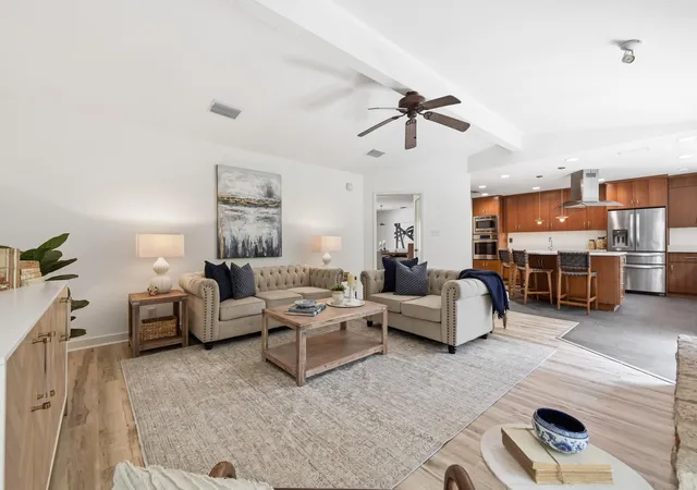 Single family home for sale at 1905 Stoneridge Rd, Austin, TX 78746 | MLS# 2607774