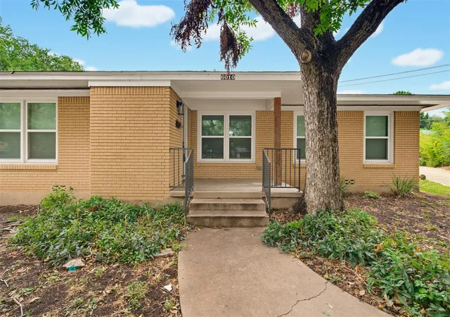 Photo 2 of Single family home for sale at 6010 Dunbury Dr, Austin, TX 78723 | MLS# 5934047 | Listing updated on 2026-08-25