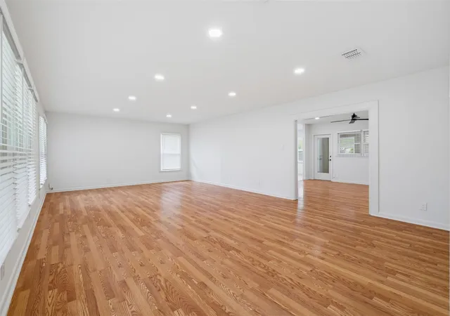 Photo 3 of Single family home for sale at 6010 Dunbury Dr, Austin, TX 78723 | MLS# 5934047 | Listing updated on 2026-08-25