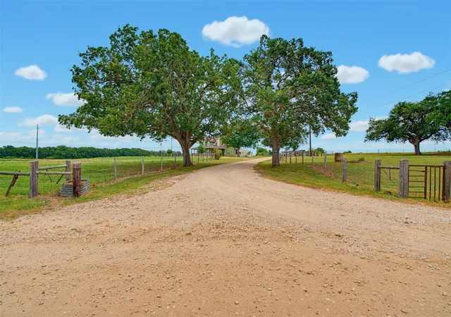 Single family home for sale at 4493 County Rd 304, Rockdale, TX 76567 | MLS# 2879406
