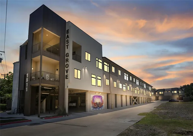 Photo 22 of Condo for sale at 1811 Webberville Rd #1206, Austin, TX 78721 | MLS# 2366705 | Listing updated on 2026-09-01