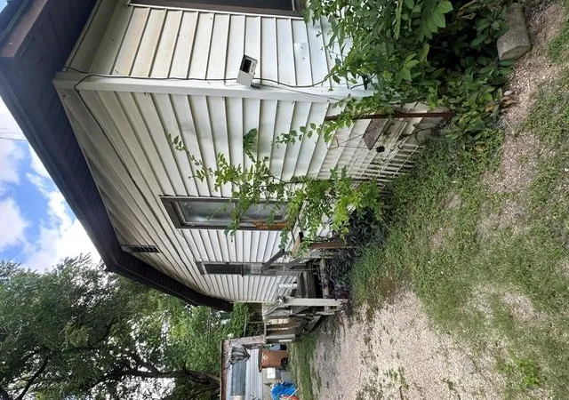 Photo 2 of Single family home for sale at 1127 Mark St #D, Austin, TX 78721 | MLS# 6344366 | Listing updated on 2026-08-11