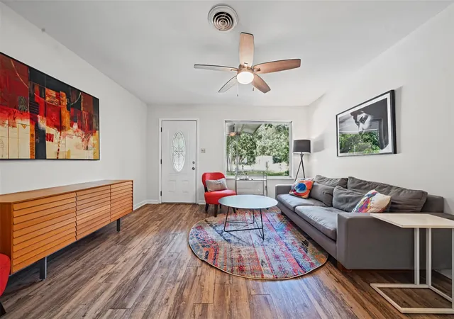 3rd image of 3309 Bosque Ln, Austin, TX 78754 | MLS# 3521213