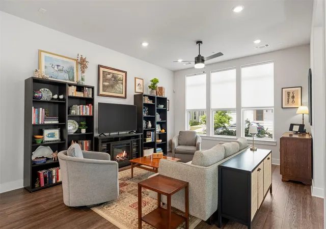 3rd image of 4207 Margarita St, Austin, TX 78723 | MLS# 8505143
